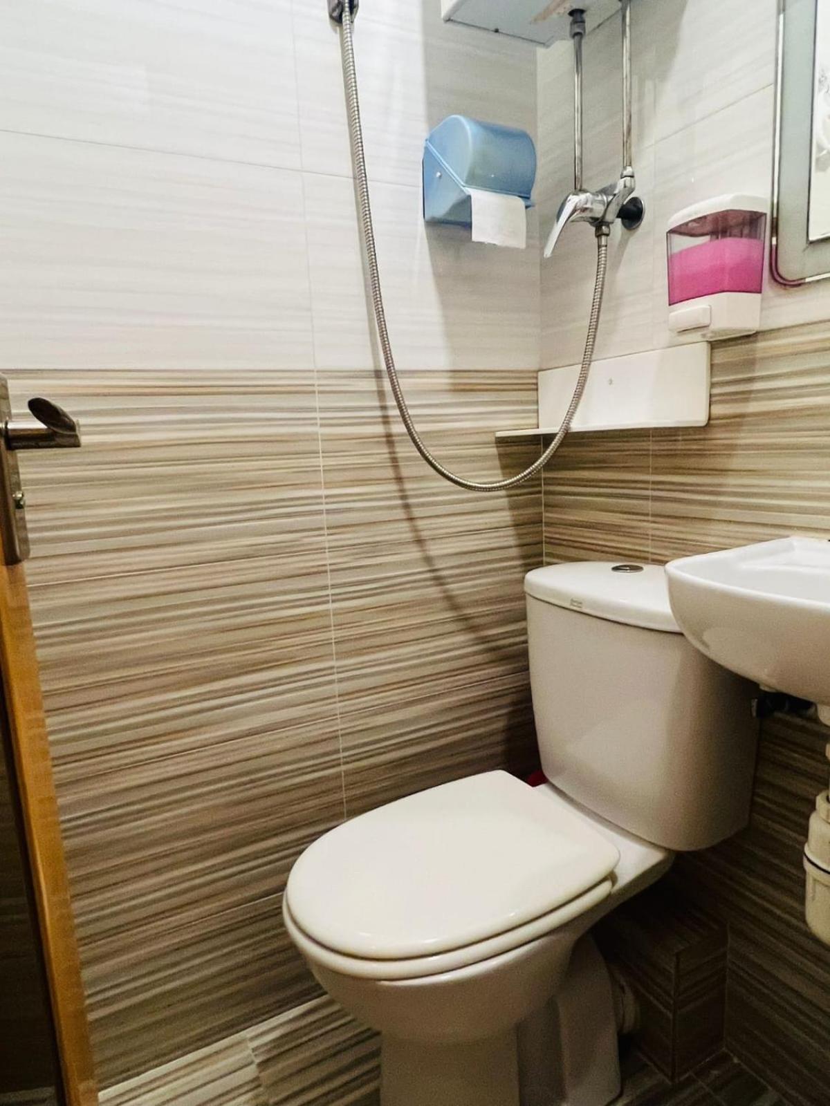 Holiday Guest House Hong Kong Exterior photo